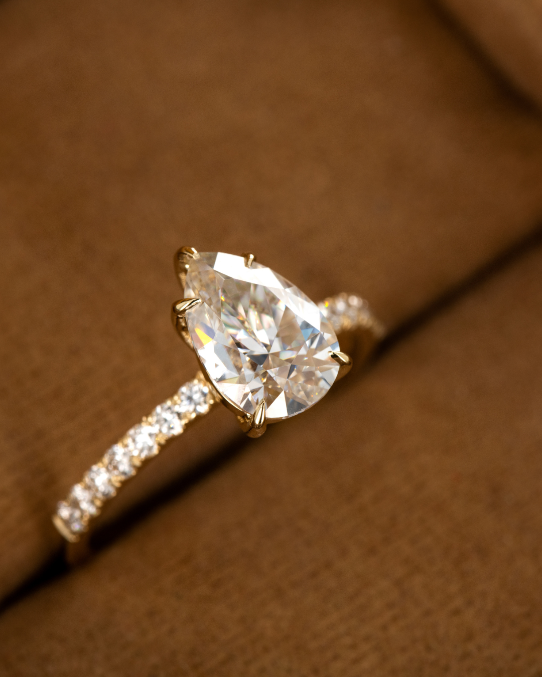 Round, Pear, Cushion, Emerald or Radiant: What Your Stone Shape Says About You  | ApolloGem