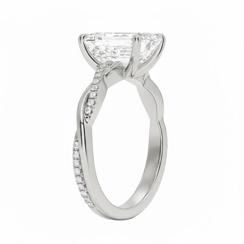Side profile of the Emerald Solo Vine ring showing the contrast between the smooth gold and pavé-set strands.