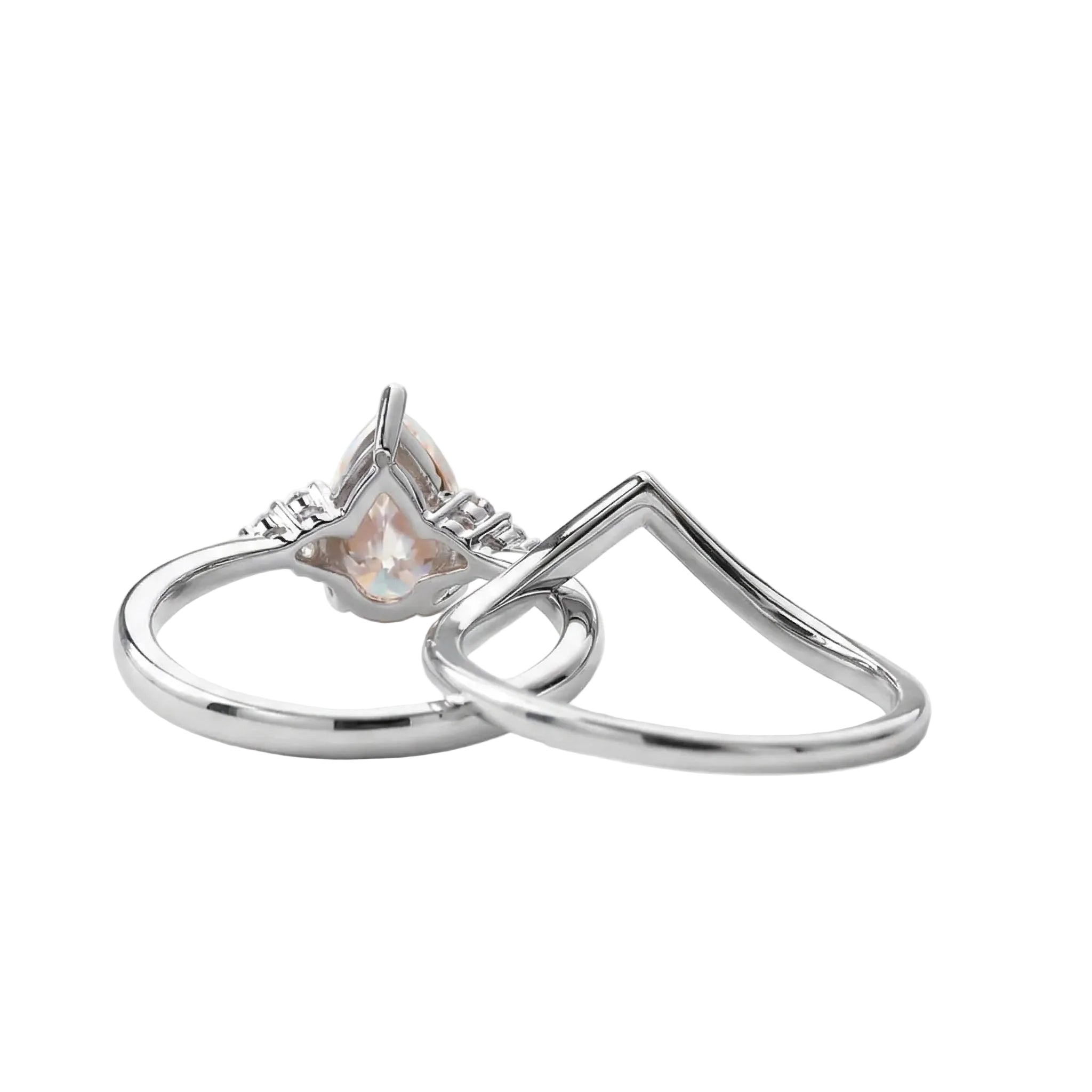 Detailed side view of the Pear Duo Chevron set showing the flush-fit V-shaped wedding band.