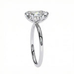 2 carat pear cut stone VVS clarity hidden halo setting close up details