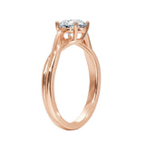 High-resolution jewelry render of the Round V-Split ring showcasing secure setting and professional alignment.